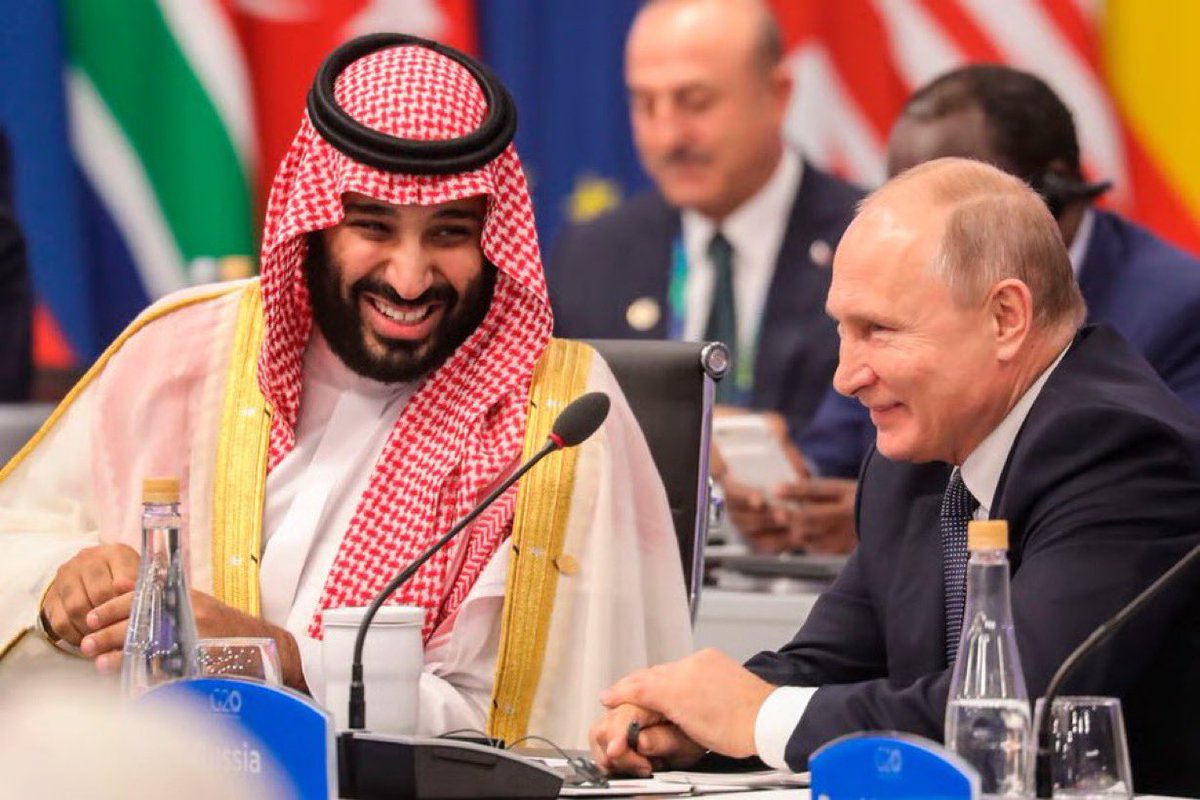OPEC, Rusya'nın Önerisiyle Petrol Üretimini Sabit Tutma Kararı Aldı