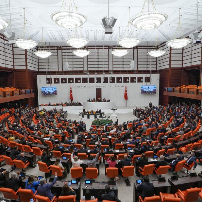 TBMM'ye Sunulan Vatandaş Önerileri: Haftada 4 Gün Çalışma ve Askerlik Düzenlemeleri Gündemde