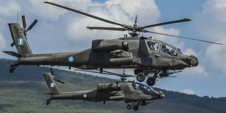 Yunanistan, Apache Helikopterleri İçin BAE ile Savunma Anlaşması İmzaladı