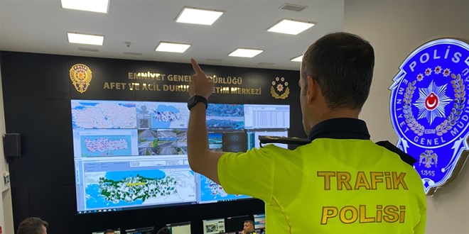 Kurban Bayramı'nda Emniyet'ten Gizli Yolcu Operasyonu: 3 Bin Polis Görevlendirildi
