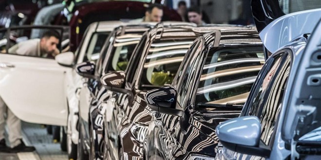 Türkiye'de Otomobil Satışları Rekor Kırdı: SUV ve Elektrikli Araçlar Pazarın Lideri