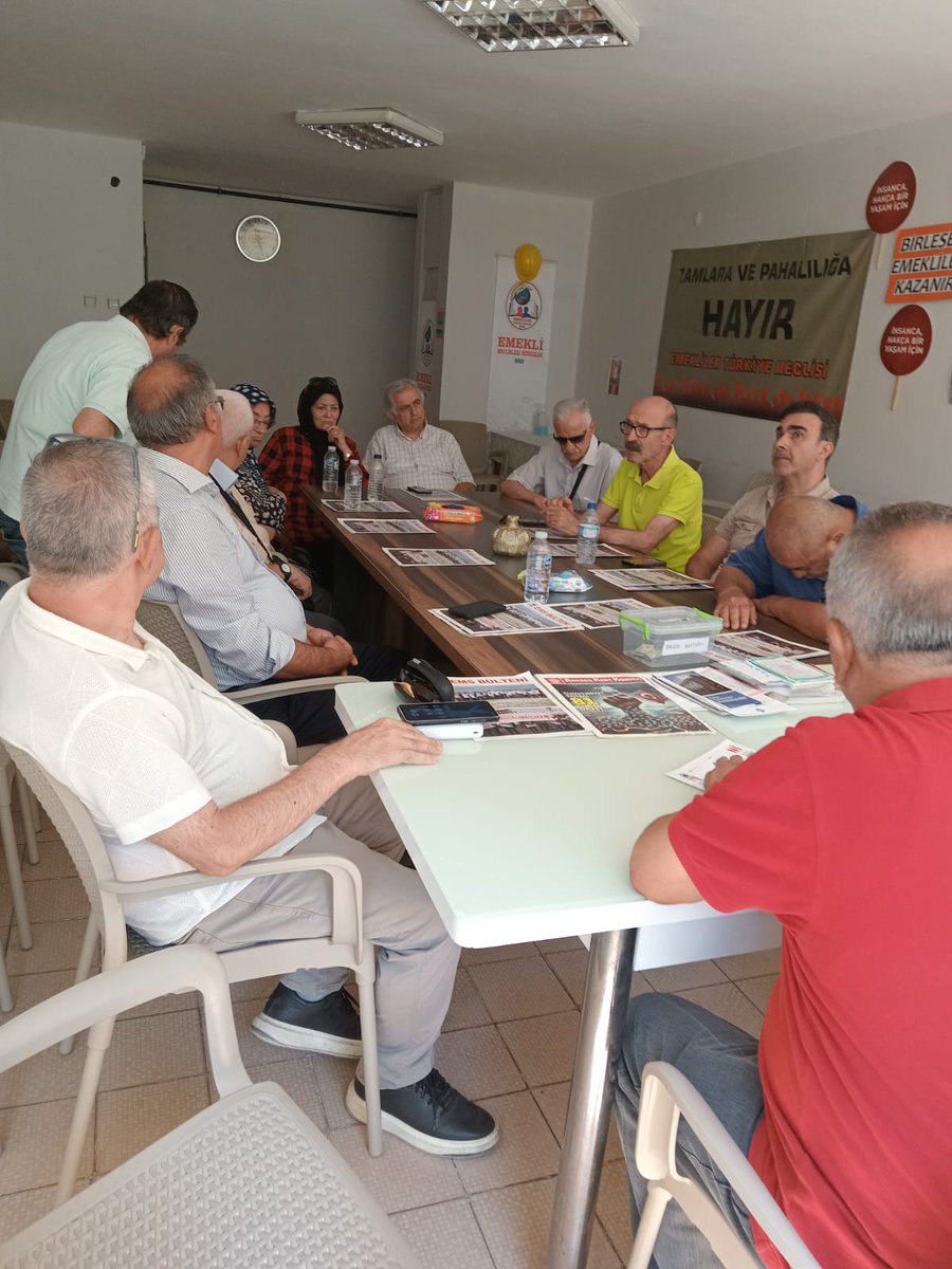KESK Heyeti Emekliler Meclisi ile Hakları Görüşmek Üzere Bir Araya Geldi