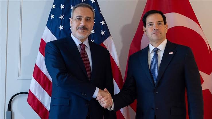Dışişleri Bakanı Fidan, ABD'li Rubio ile Suriye'deki Çatışmaları Gördü