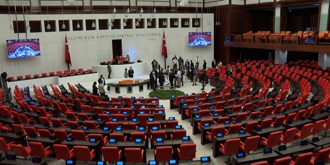 Yeniyol Partisi Grubu Düşme Tehlikesiyle Karşı Karşıya