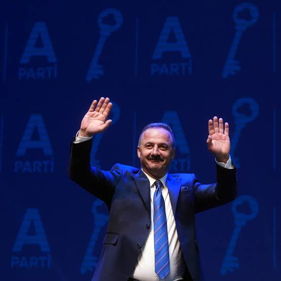 Yavuz Ağıralioğlu'ndan Partisi Hakkındaki İddialara Açıklama!