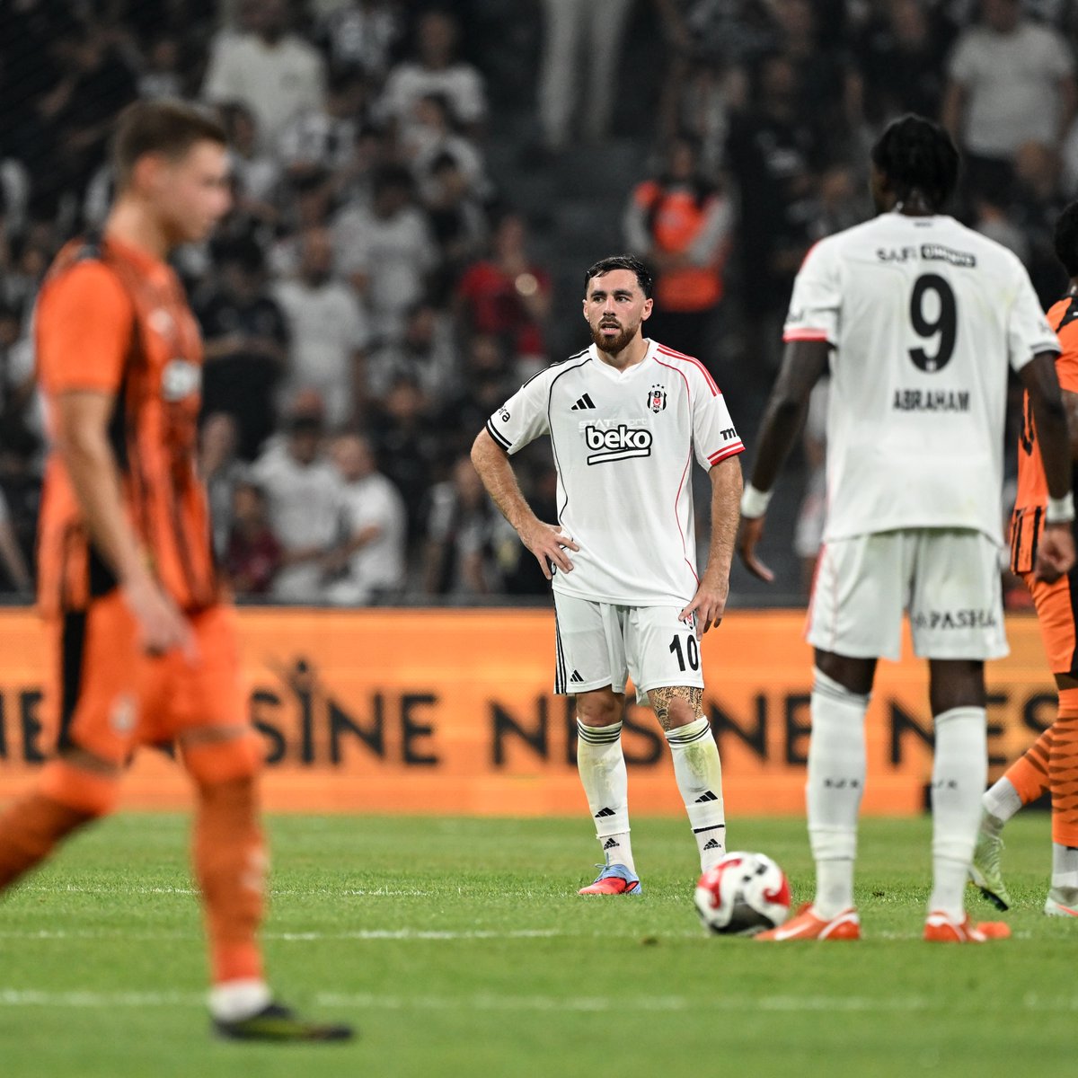 Beşiktaş, Avrupa Ligi 2. Eleme Turu'nda Shakhtar'a Mağlup Oldu