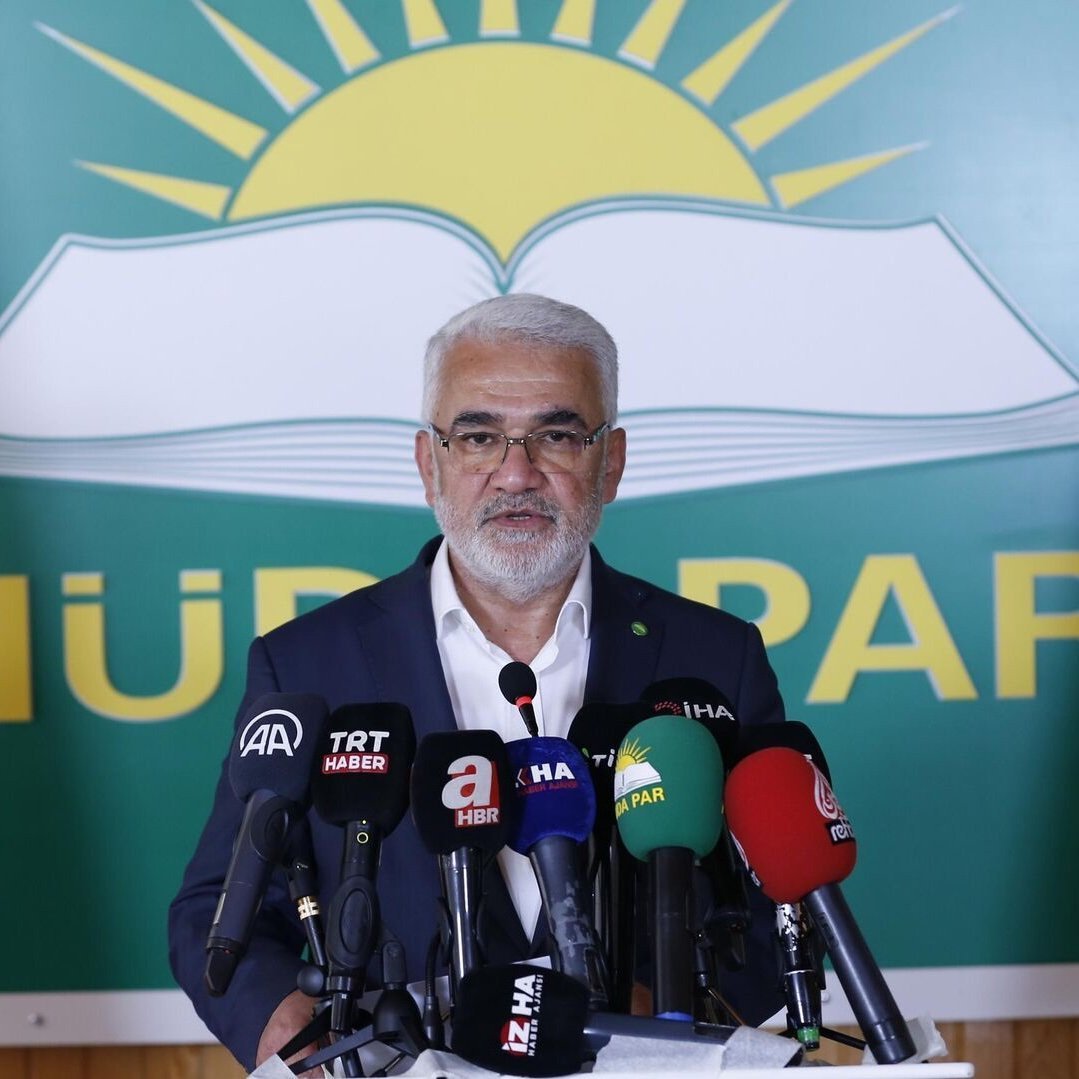 HÜDA PAR, Anaokullarındaki Başörtüsü Yasağının Kaldırılmasını İstedi!