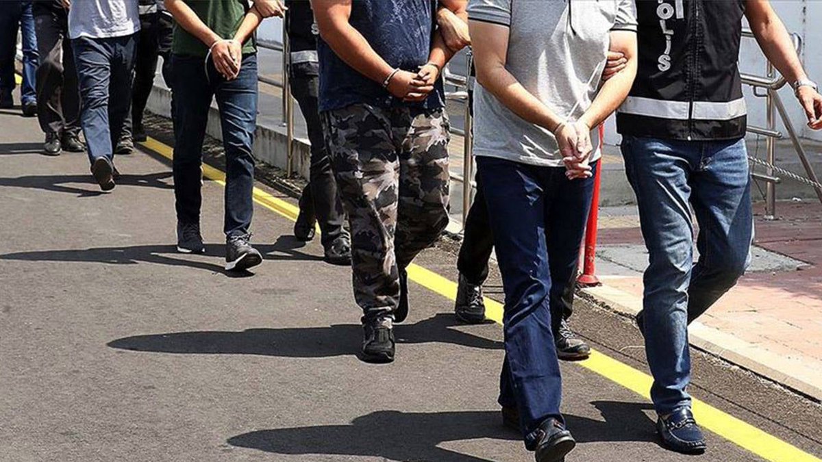 Ankara'da FETÖ Operasyonu: 10 Subay Astsubay Gözaltına Alındı!