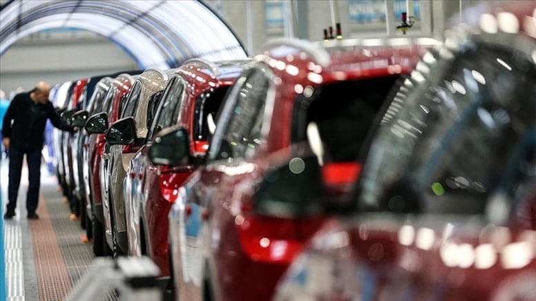 İthal Otomobillere Ek Vergi Geldi: Elektrikli ve Hibrit Araçlar da Kapsama Dahil