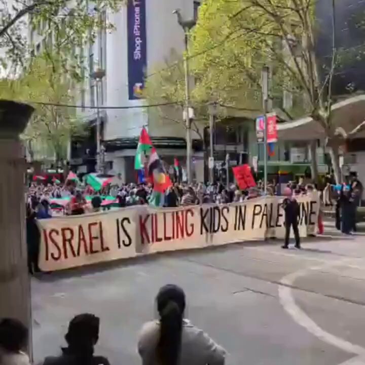 Melbourne'de Filistin'e Destek İçin Düzenli Protesto Yürüyüşleri Başladı.