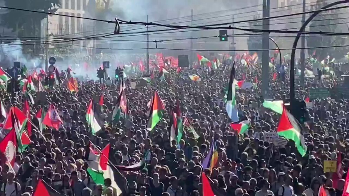Roma'da 100 Binler Filistin'e Destek İçin Toplandı.