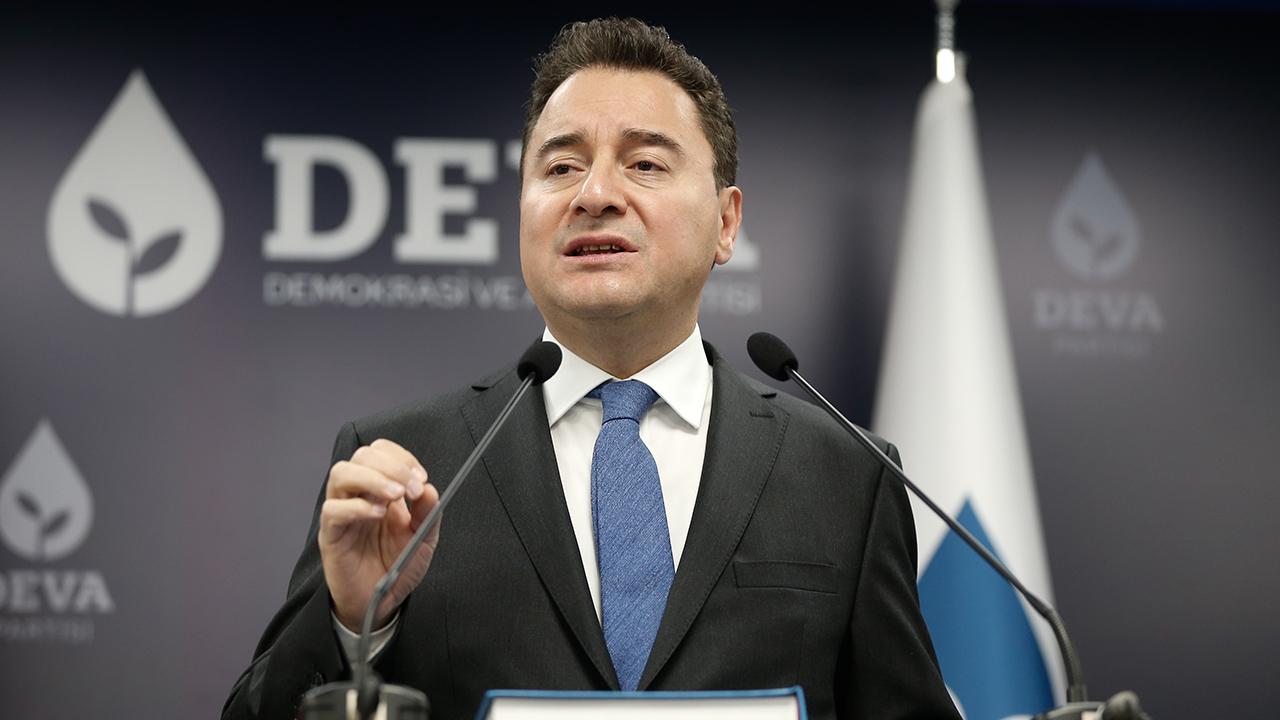 Ali Babacan’dan Çarpıcı Uyarı: 'Doğurganlık Krizi Türkiye İçin Beka Sorunu'