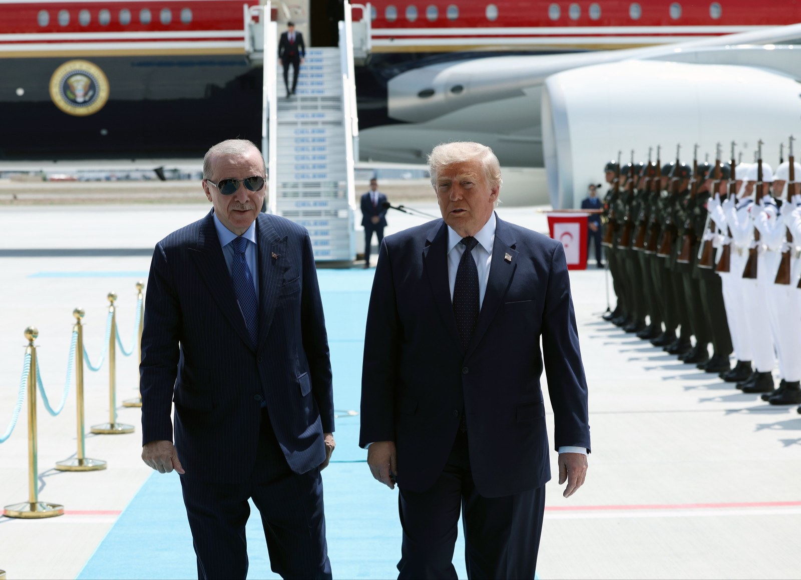 ABD Başkanı Trump Ankara’da! Erdoğan’dan Havalimanında Resmî Karşılama