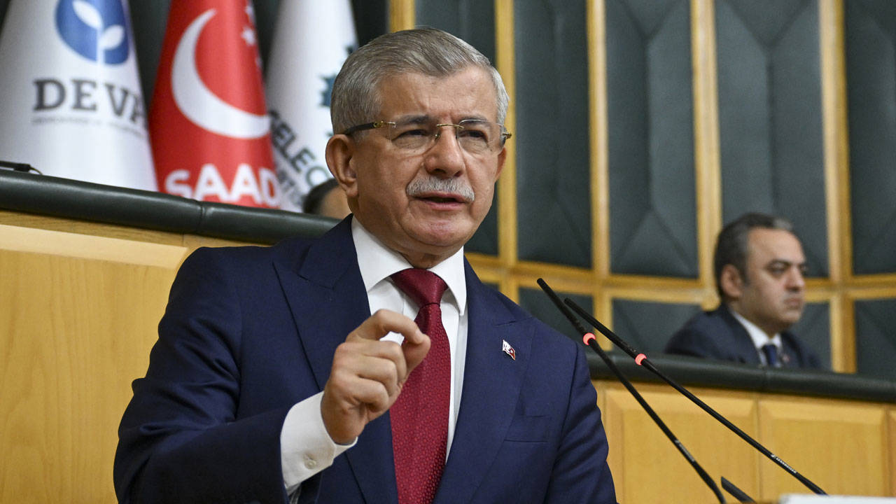 Davutoğlu’ndan 'Erken Emekli Maaşı' Tepkisi: Birkaç Gün Önce Yatırmak Müjde Değil