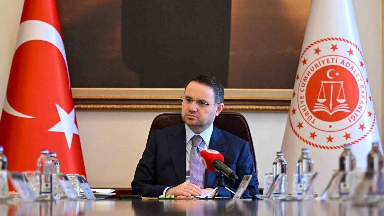 Akın Gürlek: 'Uyuşturucu ve Yasa Dışı Bahisle Mücadelede Mayıs Ayında 706 Operasyon Gerçekleştirildi'