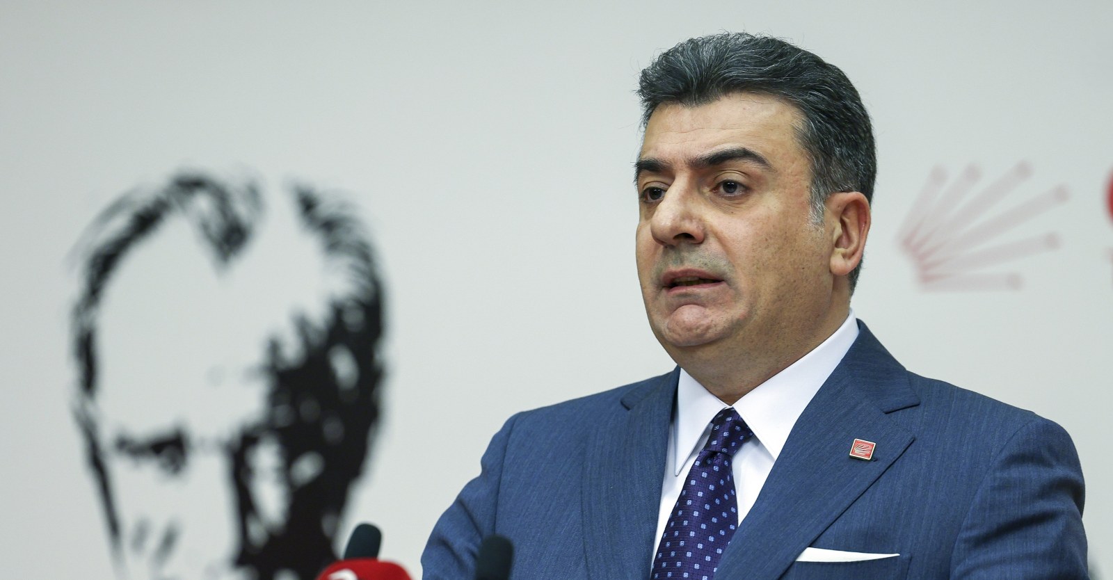 Gübre Krizi Kapıda Mı? CHP’li Zeynel Emre, Bakan Yumaklı’dan Açıklama İstedi