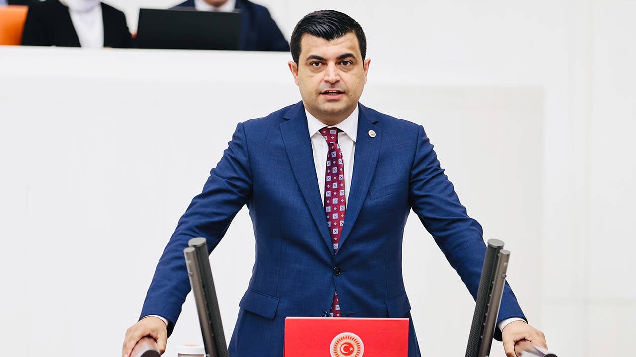 CHP’de Yeni Dönem Başlıyor: Deniz Demir’den Dikkat Çeken Açıklama