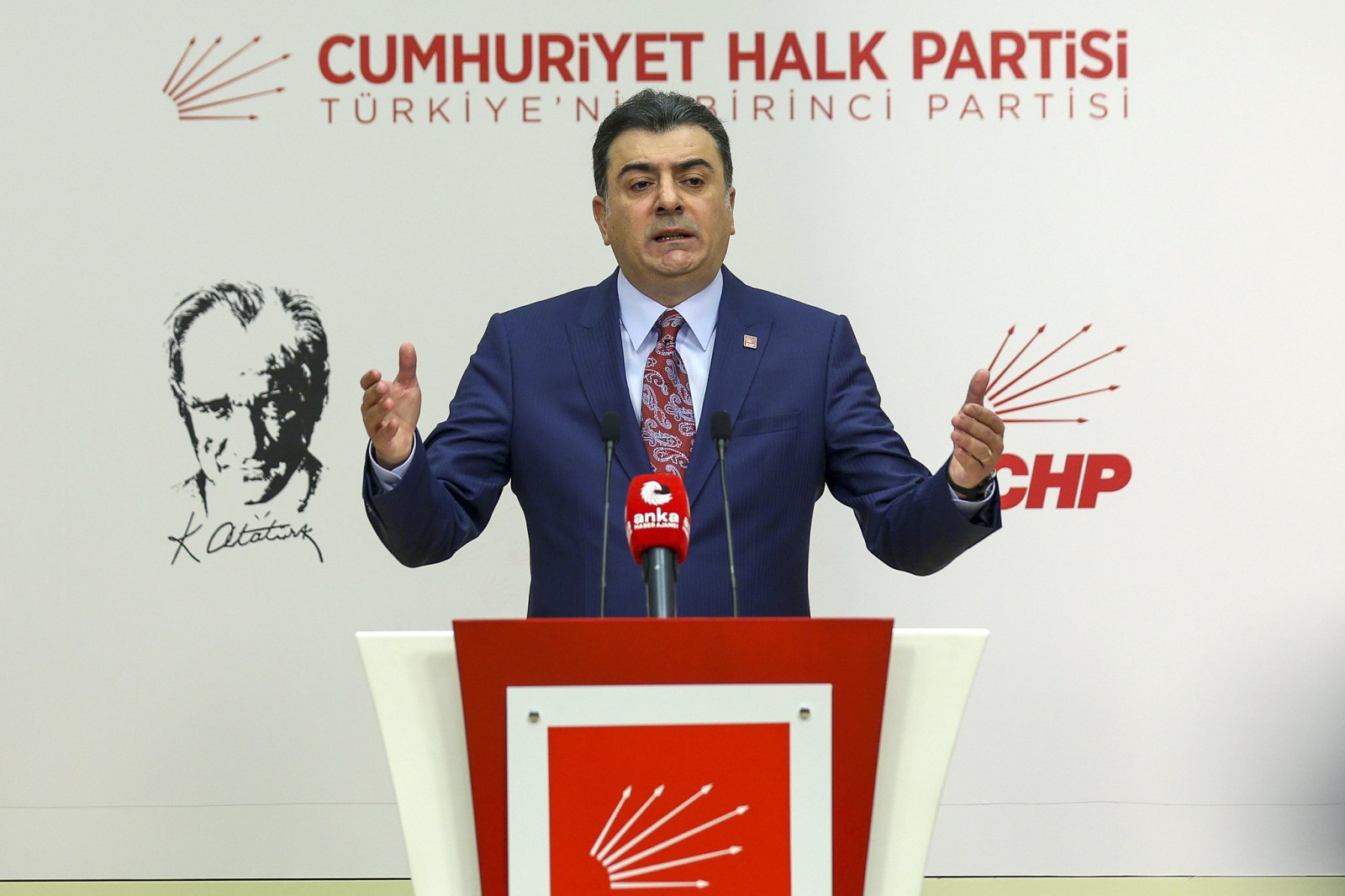 CHP'den İBB Davasına Sert Tepki: 'Sandık Gelince Boyunun Ölçüsünü Alacak'
