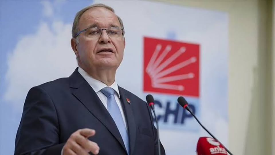 Faik Öztrak'tan Yunanistan'a Tepki: 'Bunlar Kabul Edilemez'