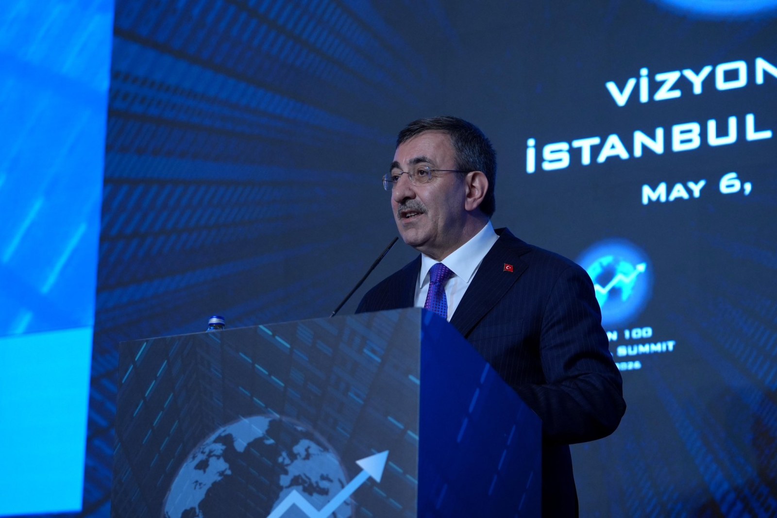 Cevdet Yılmaz: 'Türkiye Küresel Ekonomide Güçlü Merkez Olarak Öne Çıkıyor'