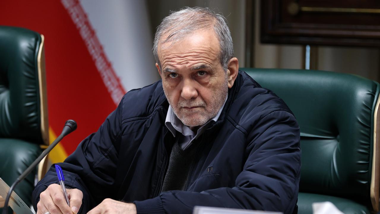 Pezeşkiyan: 'Diyalog Teslimiyet Değil' – İran’dan Sert Mesaj