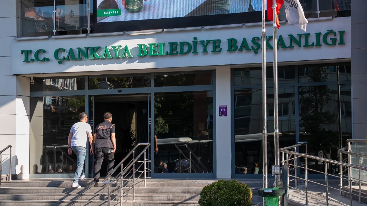 Çankaya Belediyesi'ne Rüşvet ve İhale Operasyonu: 36 Şüpheli Hakkında Gözaltı Kararı