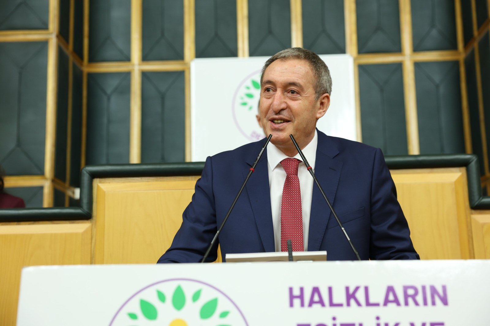 Bakırhan: 'NATO Halkın Ekmeğini Silaha Çeviriyor; Barış Yasası Artık Meclis'e Gelmeli'
