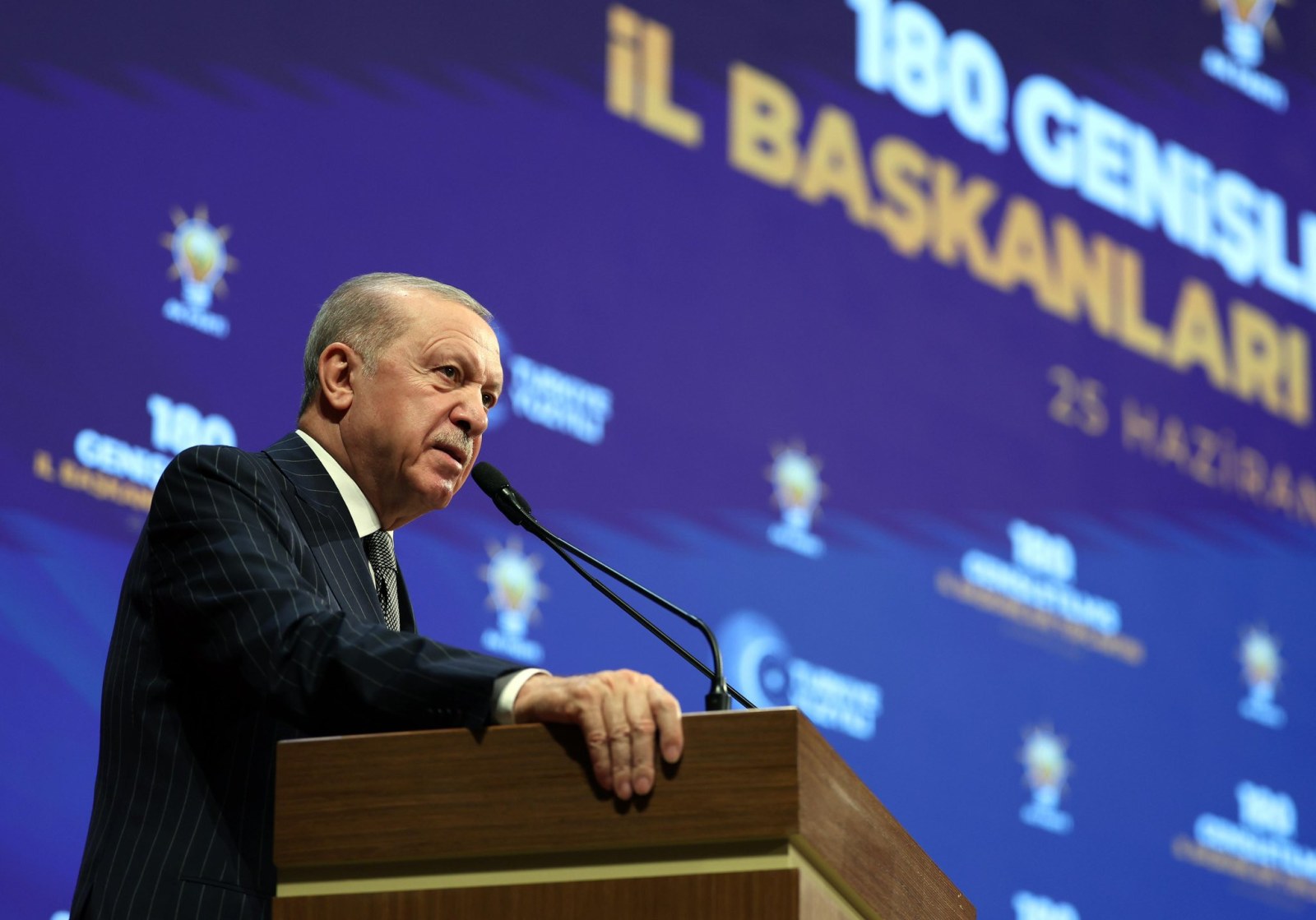 Erdoğan: 'İlkelerimizi Benimseyen Herkesi AK Parti Çatısı Altında Buluşturmaya Devam Edeceğiz'