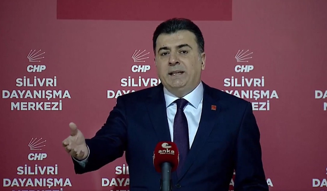 CHP Sözcüsü Zeynel Emre’den Sert Tepki: 'Bu Bir Hukuk Değil, Açıkça Siyasi Operasyon'