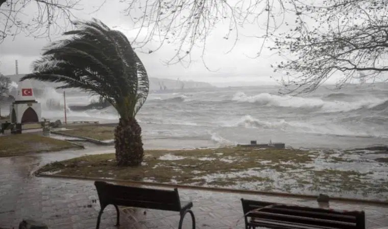 Marmara, Kuzey Ege ve Batı Karadeniz'de Kuvvetli Rüzgar Uyarısı