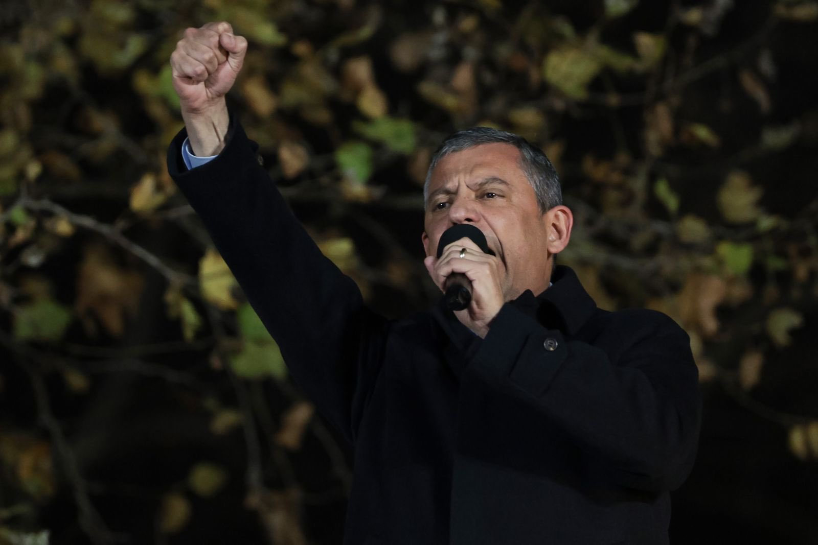 Özel'den Erdoğan'a: 'Maduro'yu Kaçıran Fotoğrafa İyi Bak, Trump'tan Çekiniyorsun!'