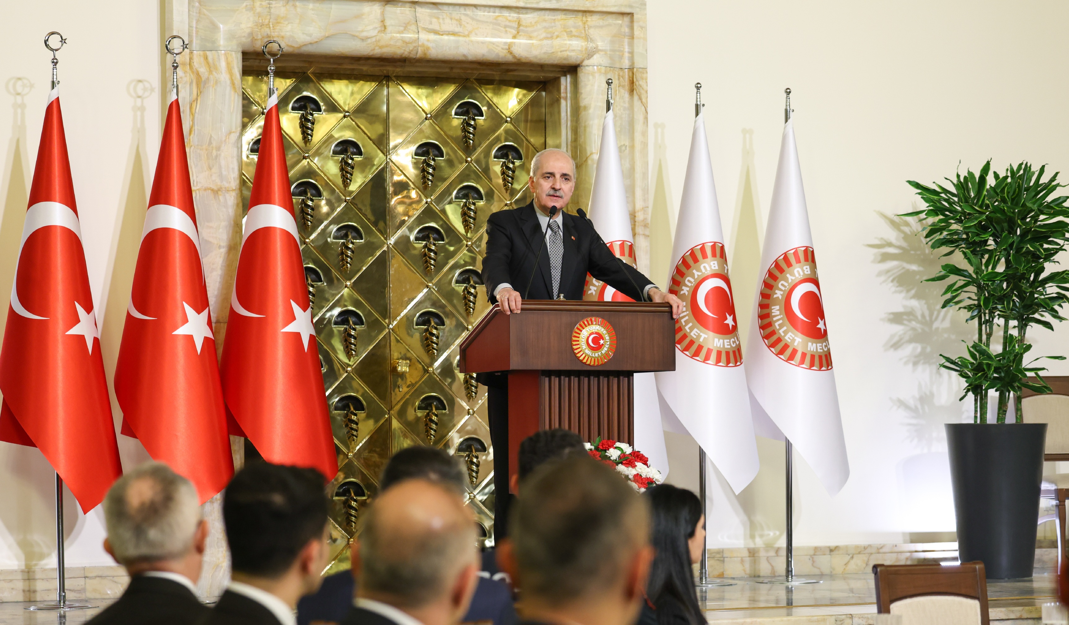 TBMM Başkanı Kurtulmuş'tan Kritik Uyarı: 'İçimizdeki Farklılıklar Manipülasyon Aracı Olmasın'