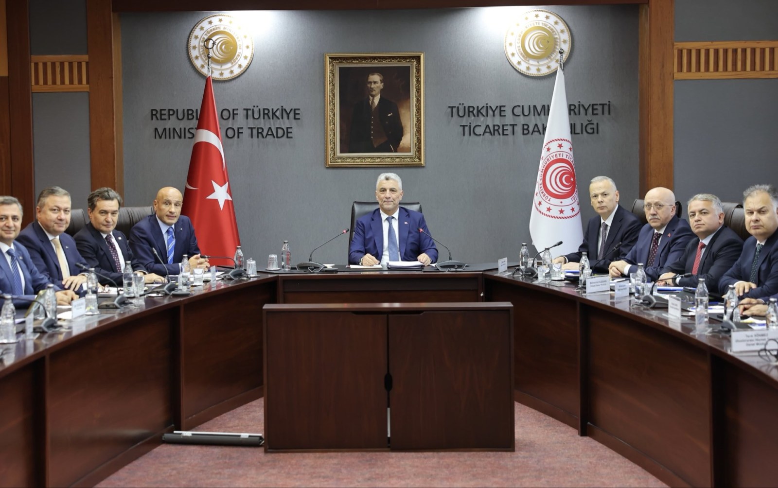 Bakan Bolat, TİM’in Yeni Yönetim Kurulu ile İhracat Hedeflerini Değerlendirdi