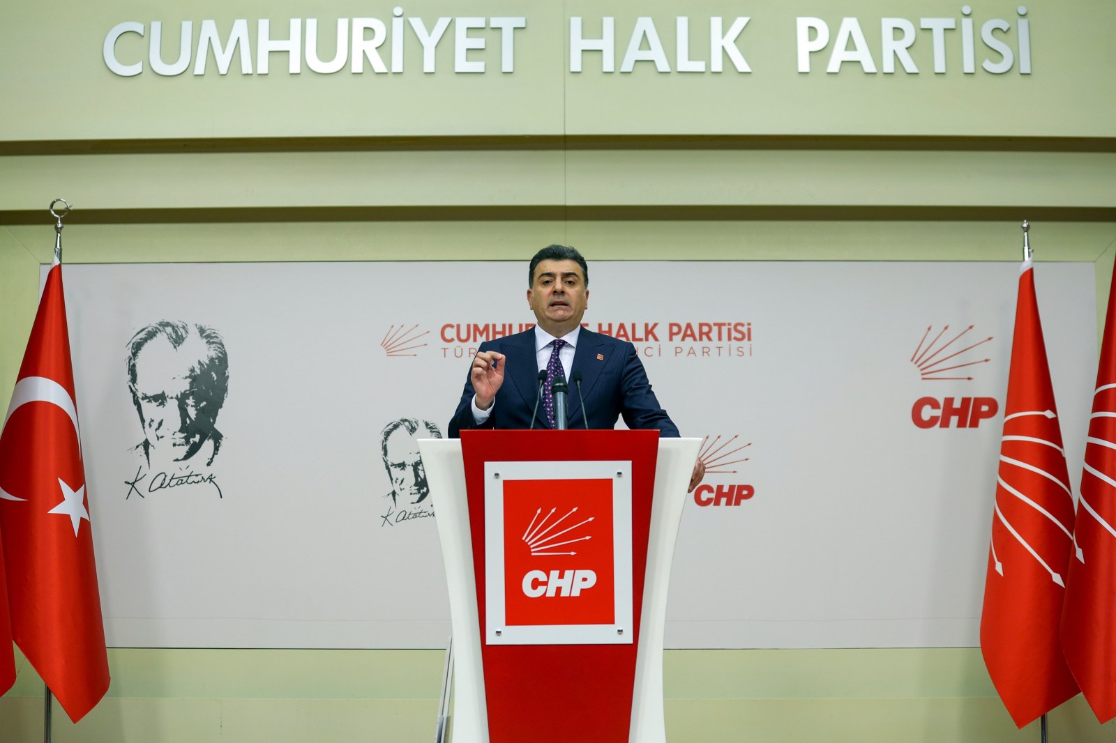 CHP Sözcüsü Emre’den Sert Çıkış: 'CHP’den Casus Çıkmaz, Tek Gerçek Yurtseverliktir'