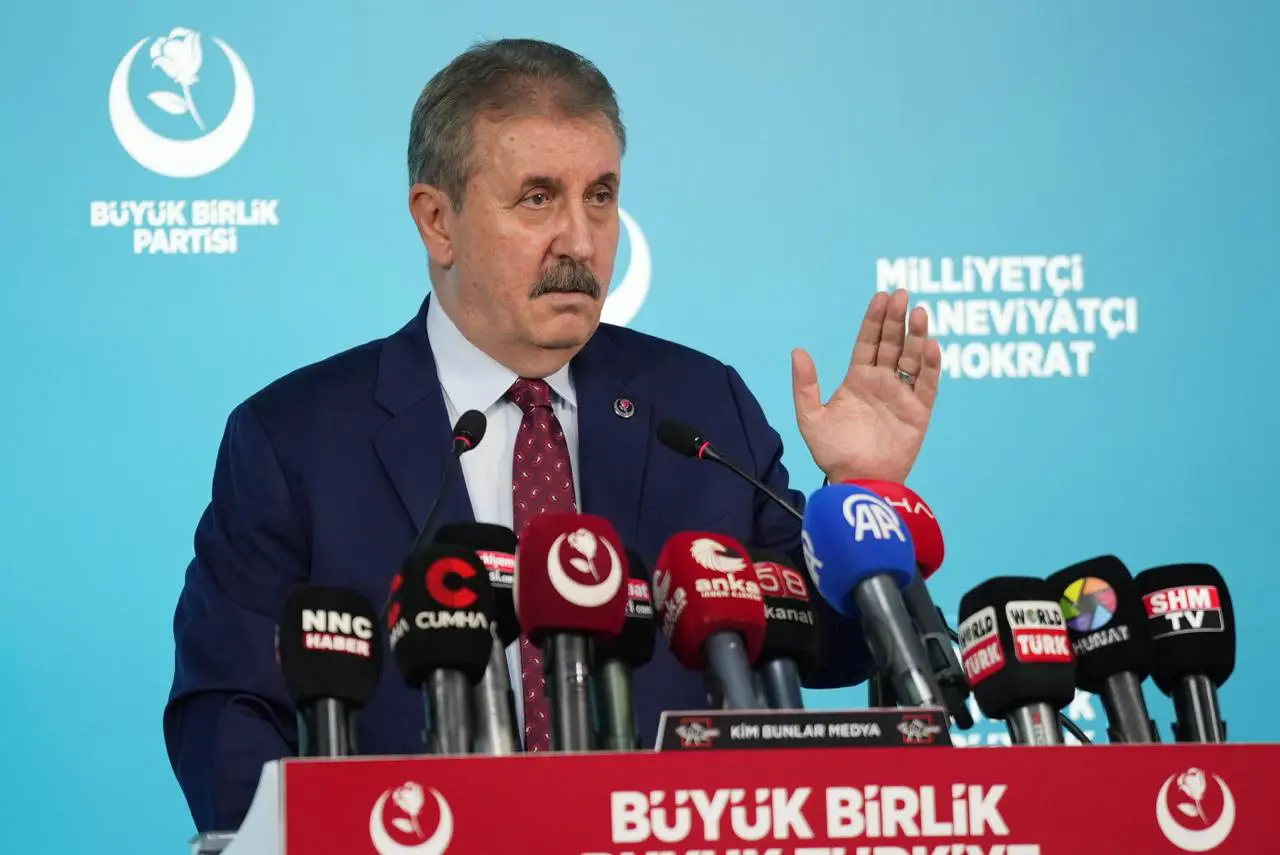 Mustafa Destici: 'Önce Silah Bırakılmalı, Sonra Yasal Düzenleme Yapılmalı'