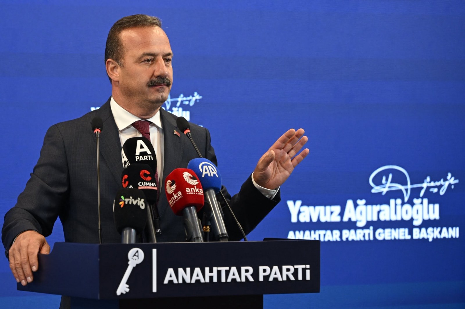 Yavuz Ağıralioğlu’ndan NATO Zirvesi ve İşsizlik Çıkışı: 'Türkiye Yönetilemiyor'