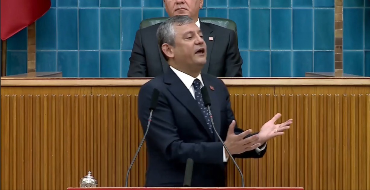 Özgür Özel’den CHP’de 'veda' Mesajı: 'Milletvekillerimizle Birlikte Yeni Partiyi Kuruyoruz'