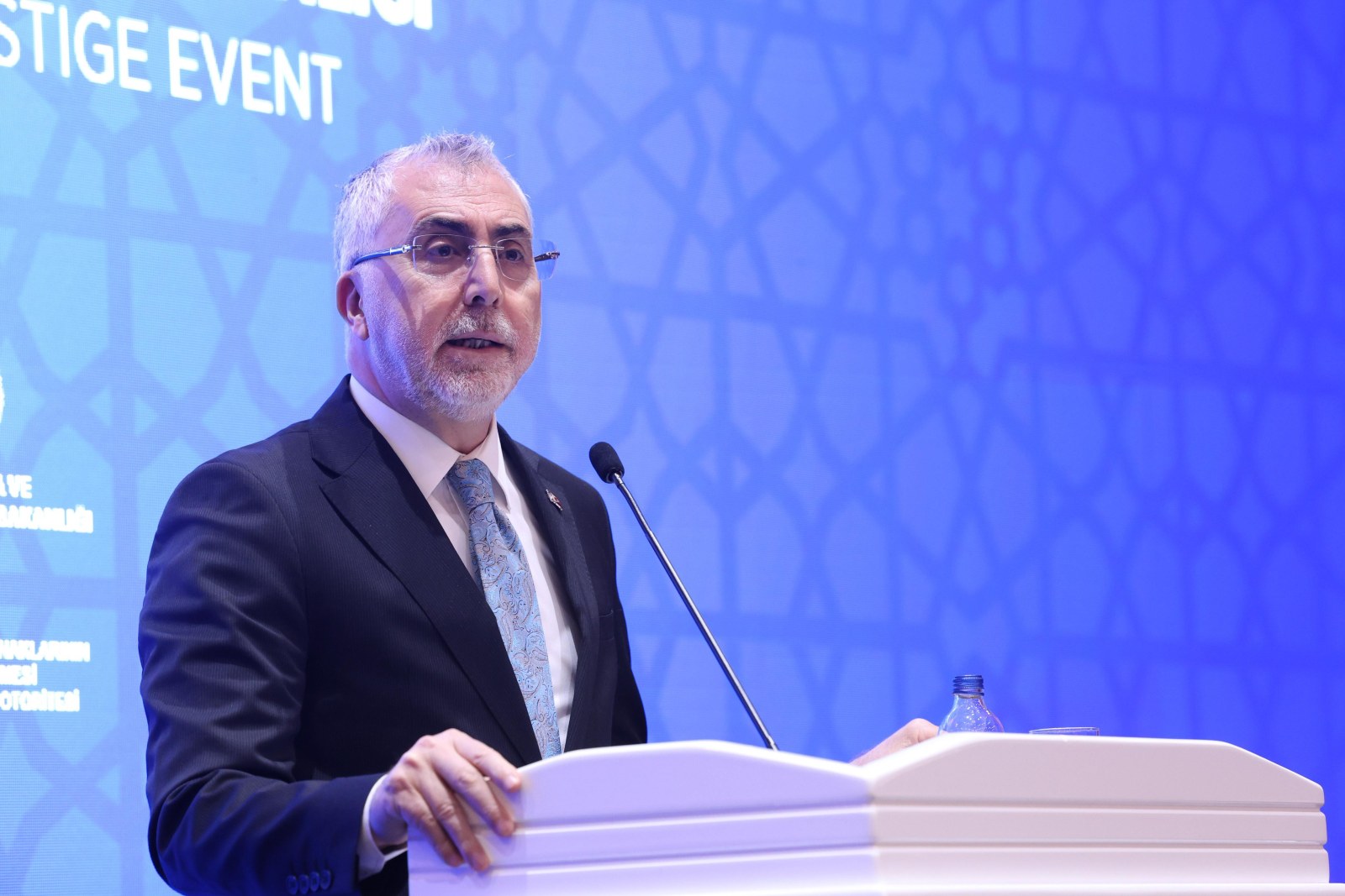 Bakan Işıkhan Duyurdu: Eczacılara 5 Milyar TL Destek Sağlandı
