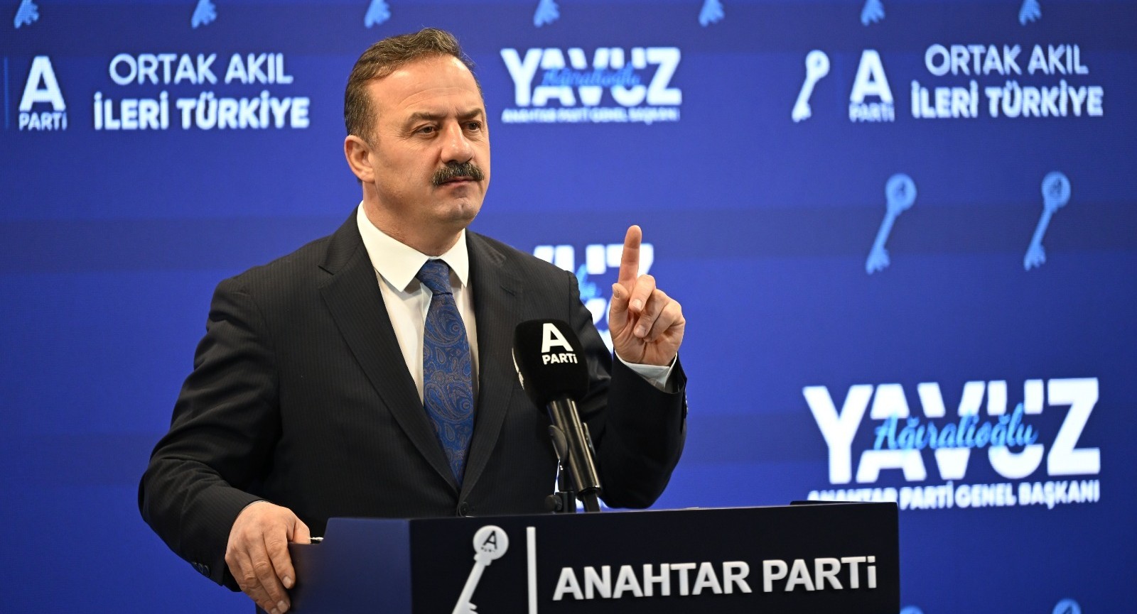 Yavuz Ağıralioğlu: 'Asıl Mesele Toplanan Yardımın Miktarı Değil, Milletin Güvenidir'