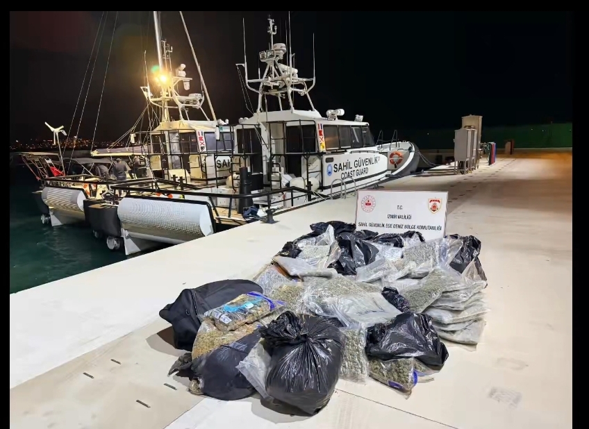 Denizde Dev Operasyon! 158 Kilo Uyuşturucu Yakalandı, 2 Gözaltı