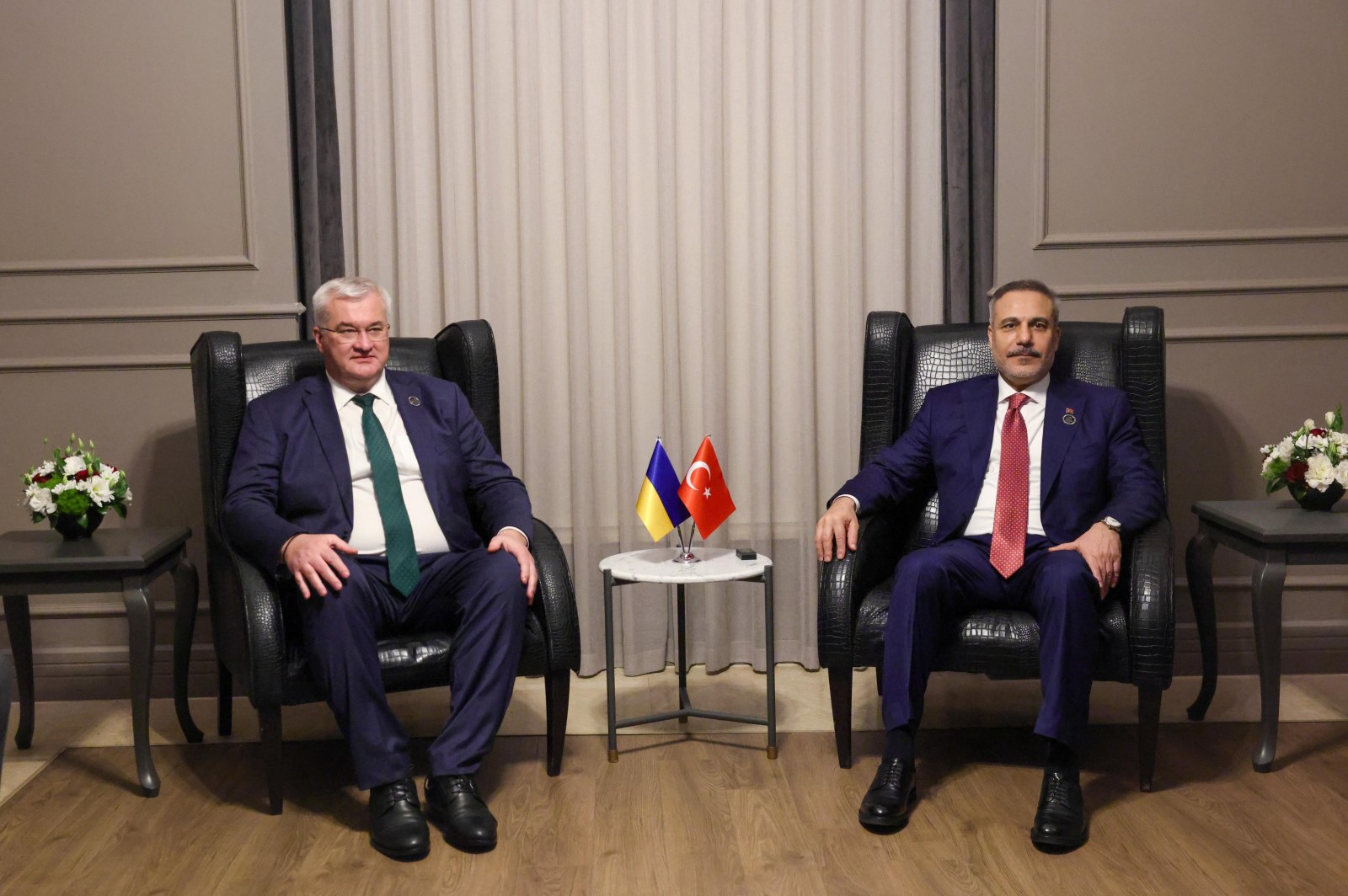 Ukrayna Dışişleri Bakanı Açıkladı: Zelenskiy’nin Türkiye’de Putin’le Görüşmesi İçin Hazırız