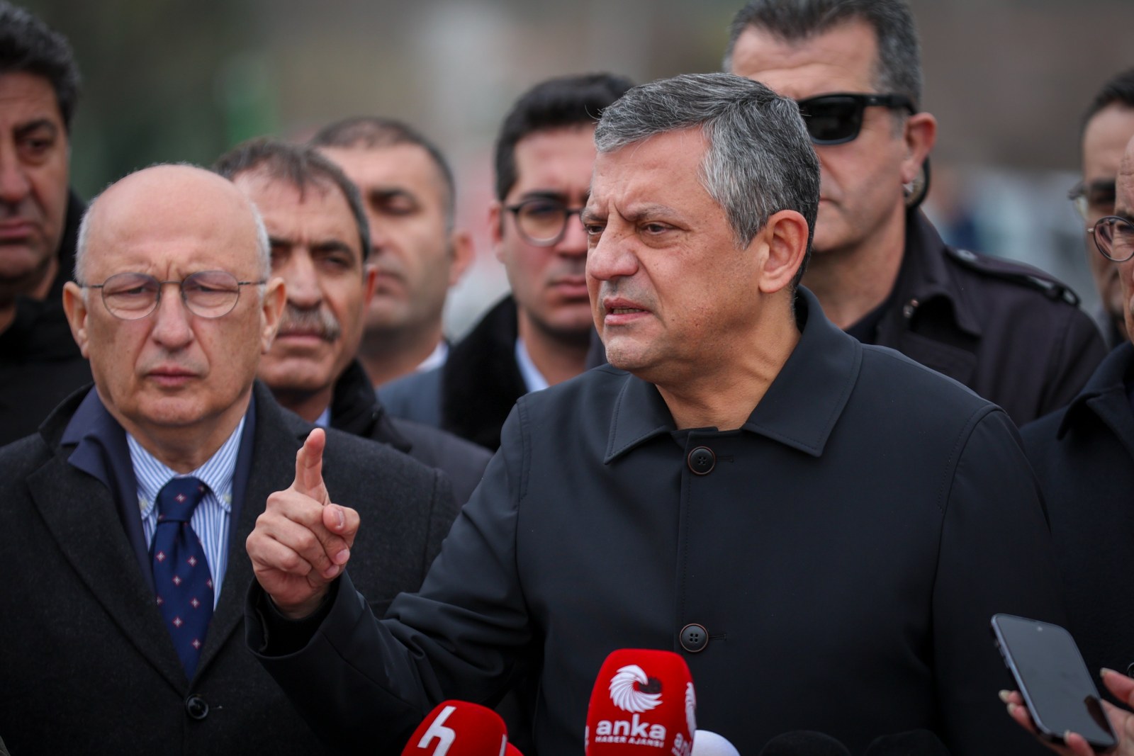 Özgür Özel’den Sincan Çıkışı: 'Ekrem İmamoğlu Erdoğan’ı Siler Süpürür'