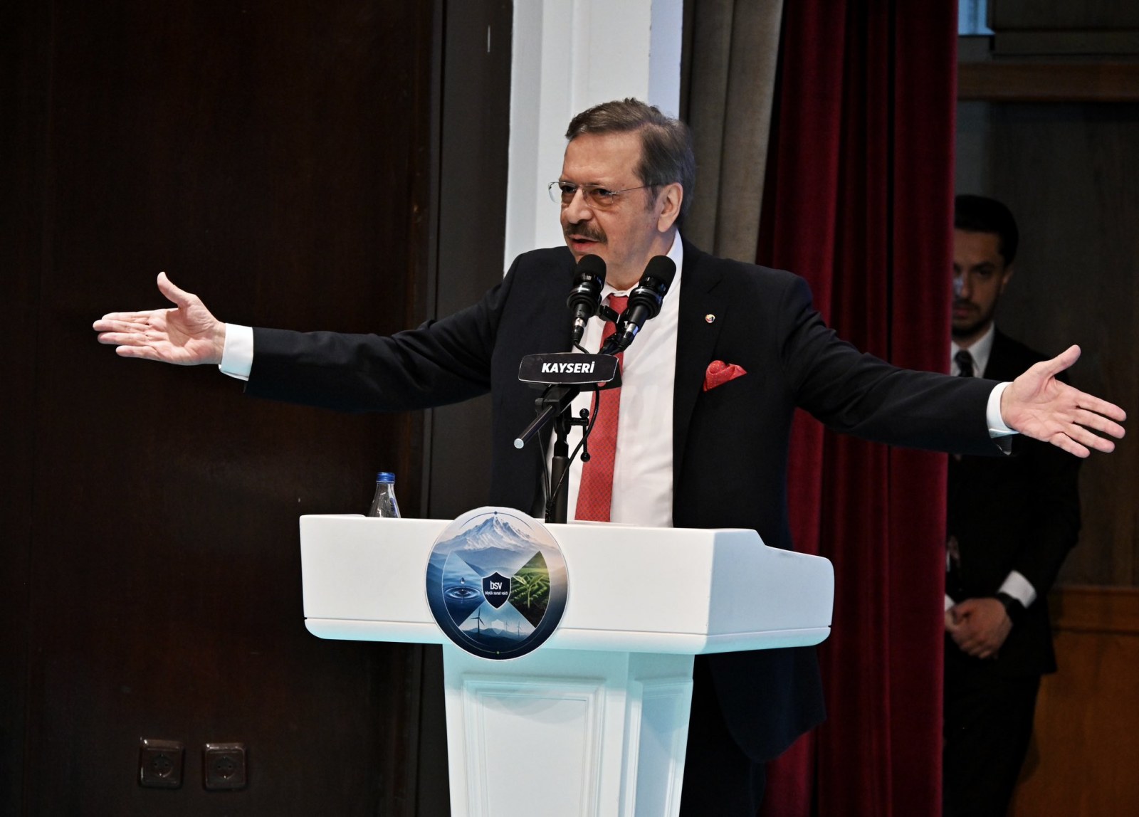 Rifat Hisarcıklıoğlu: 'İklim Mücadelesi Artık Rekabet ve Sanayi Meselesidir'