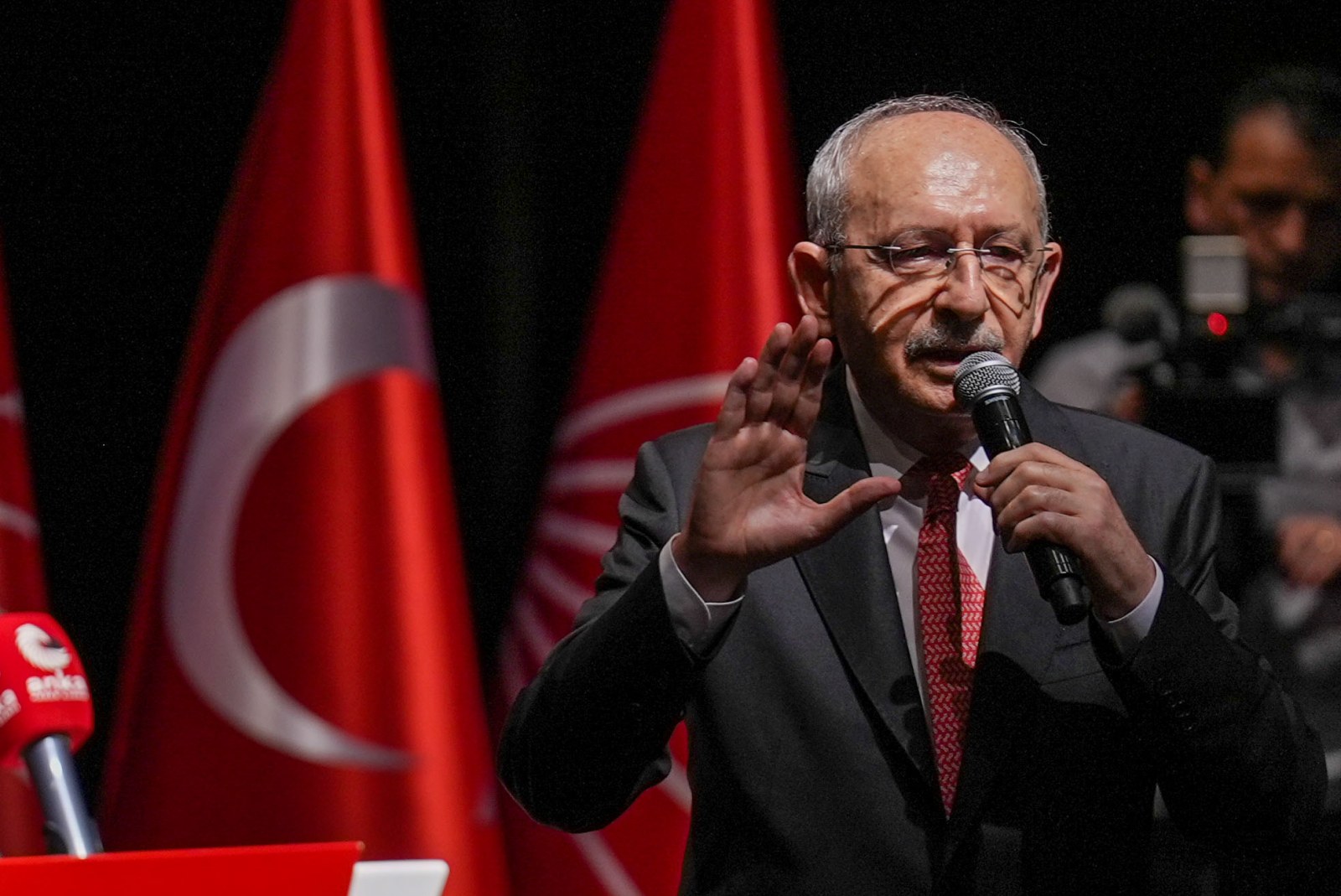 Kılıçdaroğlu’ndan Genel Merkezde Sert Mesajlar: 'CHP’yi Kirlilikten Arındıracağım, Hesap Sormazsam Namerdim!'