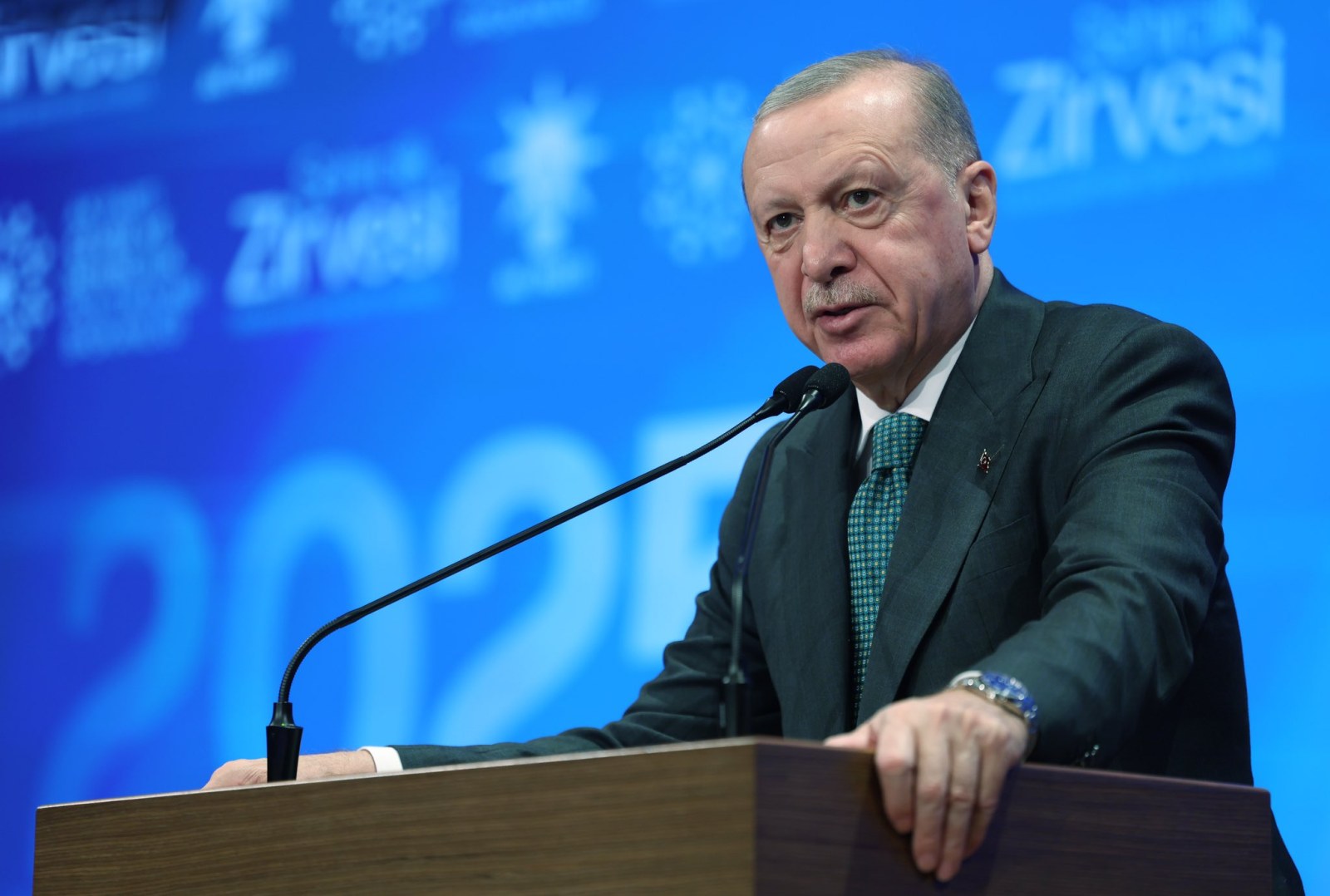 Erdoğan'dan Özel'e : 'Kurduğu Pespaye Cümleleri Kendisine Aynen İade Ediyoruz!'