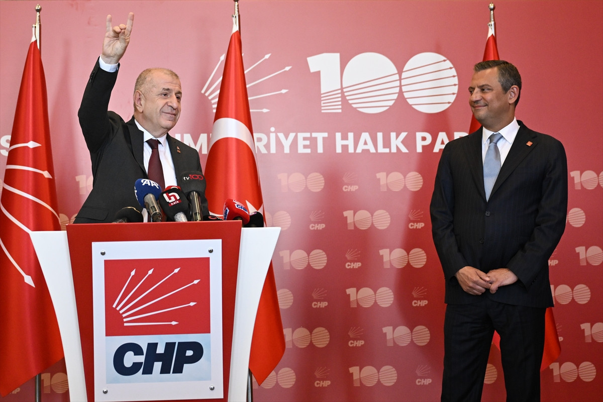 Özdağ'dan CHP'ye 'Komisyondan Çekil' Çağrısı: 'Tebrik Ediyorum, Ancak Yanlış Yerde Oturuyorsunuz!'