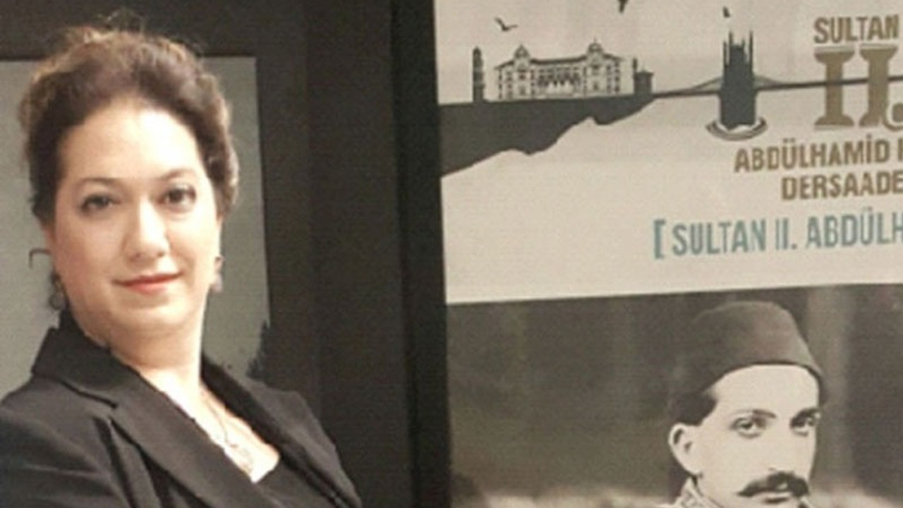 II. Abdülhamid'in 4. Kuşak Torunu Nurhan Sultan Osmanoğlu'ndan Papa'nın Türkiye Ziyaretine Sert Tepki: 'Tiyatro Sahnesi'