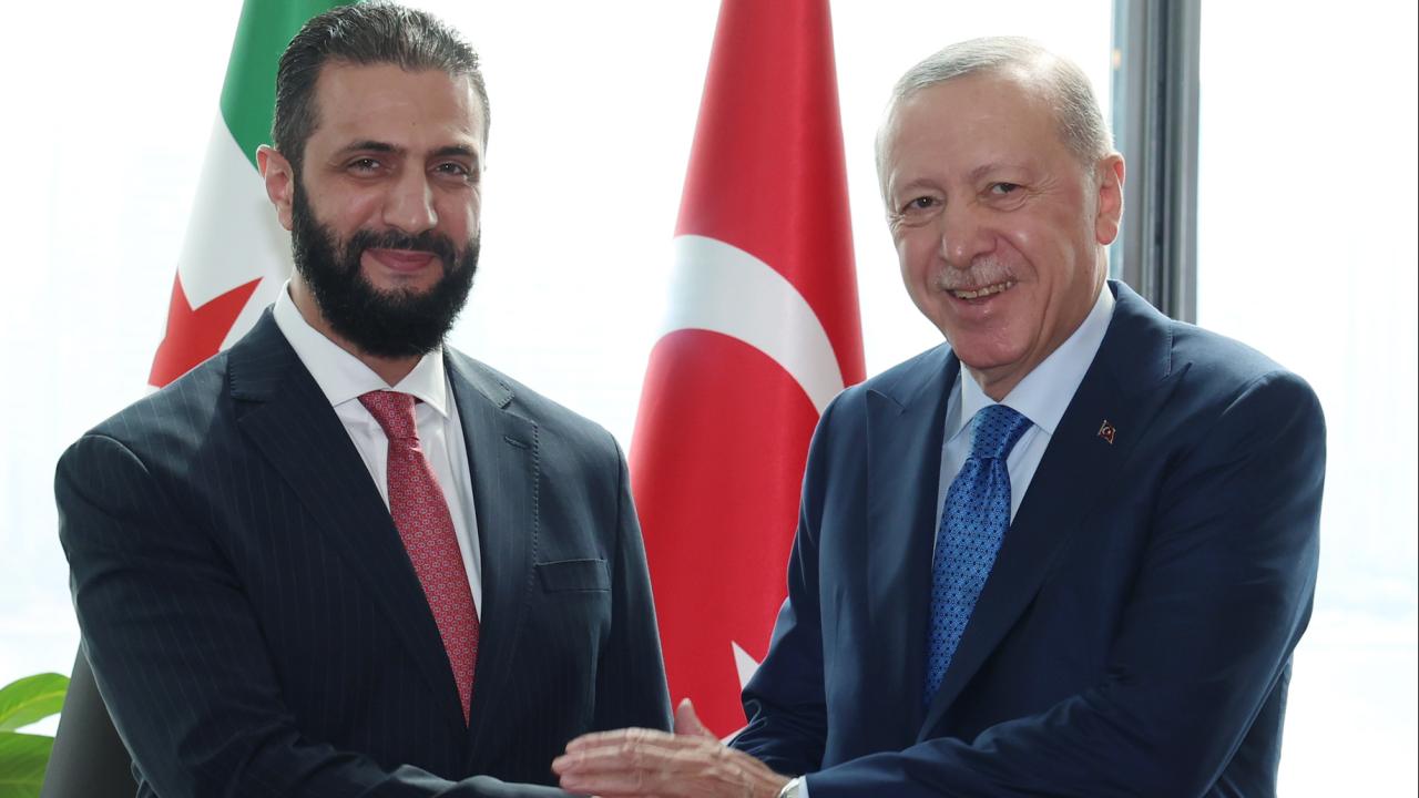 Cumhurbaşkanı Erdoğan, Suriye Cumhurbaşkanı Şara Telefonda Görüştü : Sivillerin Korunması ve Güvenlik Vurgusu